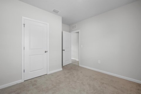 House in St. Lucie, Florida 3 bedrooms, 122.07 sq.m. № 2147254 - photo 22