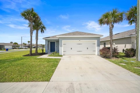 House in St. Lucie, Florida 3 bedrooms, 122.07 sq.m. № 2147254 - photo 6
