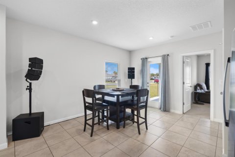 House in St. Lucie, Florida 3 bedrooms, 122.07 sq.m. № 2147254 - photo 20