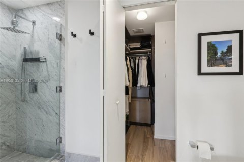 Купить кондоминиум в Майами, Флорида 2 спальни, 103.96м2, № 2188590 - фото 18
