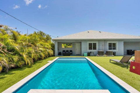 Immobilier commercial à vendre à Fort Lauderdale, Floride: 232.63 m2 № 1988931 - photo 8