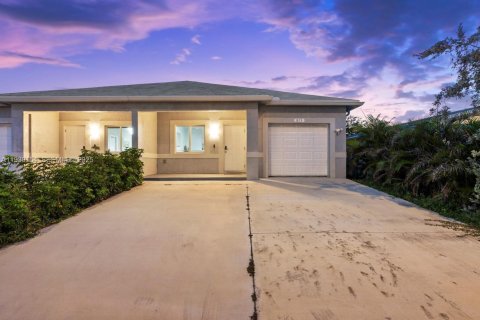 Immobilier commercial à vendre à Fort Lauderdale, Floride: 232.63 m2 № 1988931 - photo 5