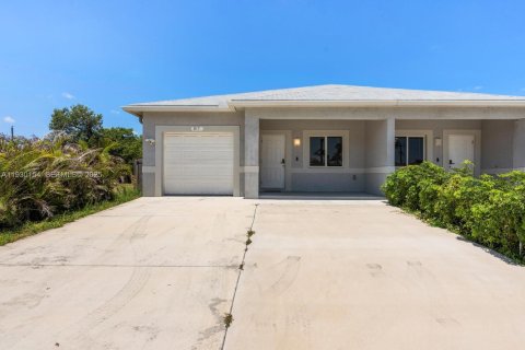 Immobilier commercial à vendre à Fort Lauderdale, Floride: 232.63 m2 № 1988931 - photo 4