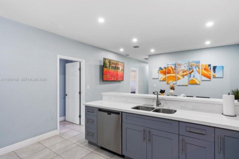 Immobilier commercial à vendre à Fort Lauderdale, Floride: 232.63 m2 № 1988931 - photo 16