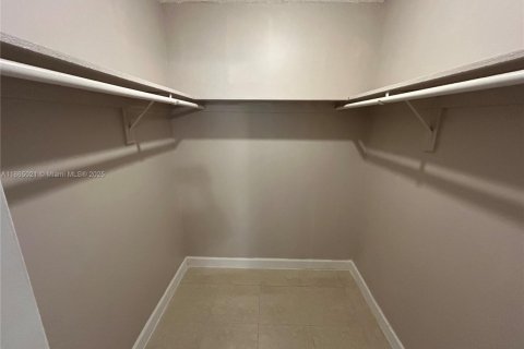 Condo in Margate, Florida, 1 bedroom  № 1893252 - photo 12