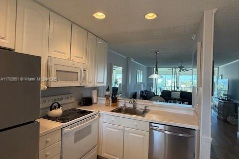 Condo in Jupiter, Florida, 2 bedrooms  № 1455915 - photo 5