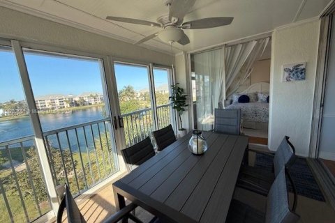 Condo in Jupiter, Florida, 2 bedrooms  № 1455915 - photo 1