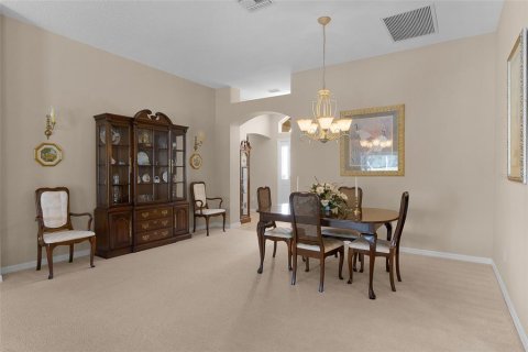 Villa ou maison à vendre à The Villages, Floride: 3 chambres, 215.9 m2 № 2430673 - photo 8