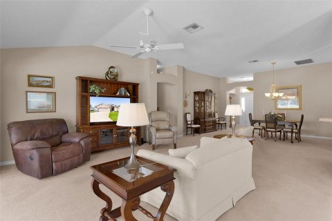 Villa ou maison à vendre à The Villages, Floride: 3 chambres, 215.9 m2 № 2430673 - photo 11