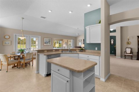 Villa ou maison à vendre à The Villages, Floride: 3 chambres, 215.9 m2 № 2430673 - photo 13