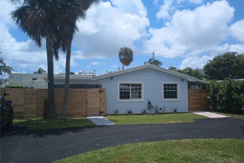 Casa en alquiler en Lauderdale-by-the-Sea, Florida, 1 dormitorio № 2081478 - foto 2