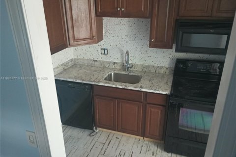Casa en alquiler en Lauderdale-by-the-Sea, Florida, 1 dormitorio № 2081478 - foto 5