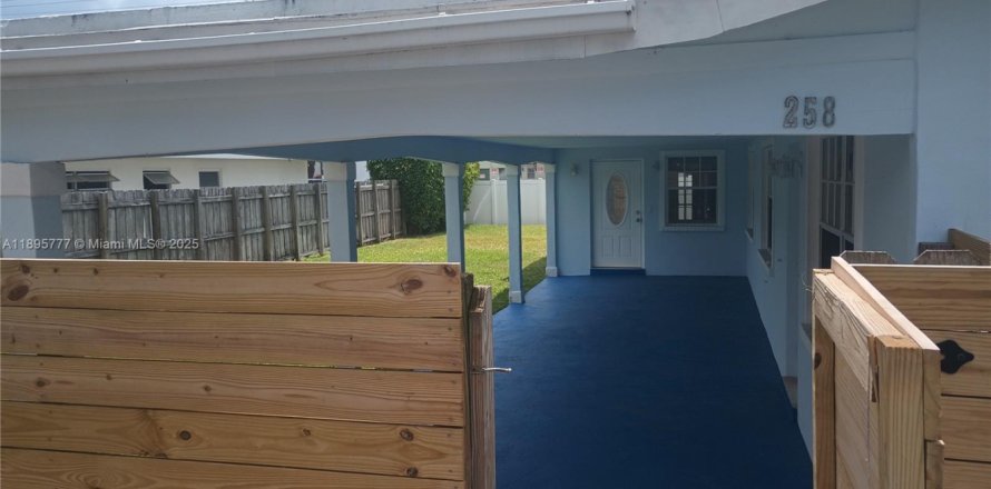 Casa en Lauderdale-by-the-Sea, Florida 1 dormitorio № 2081478
