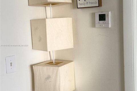 Condominio en venta en Key Biscayne, Florida, 2 dormitorios, 130.9 m2 № 1974502 - foto 18