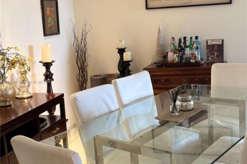 Condominio en venta en Key Biscayne, Florida, 2 dormitorios, 130.9 m2 № 1974502 - foto 4