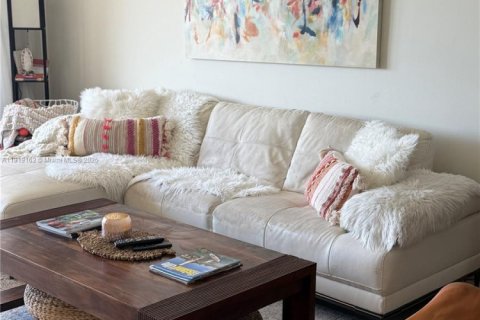 Condominio en venta en Key Biscayne, Florida, 2 dormitorios, 130.9 m2 № 1974502 - foto 3