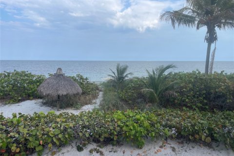 Condominio en venta en Key Biscayne, Florida, 2 dormitorios, 130.9 m2 № 1974502 - foto 30