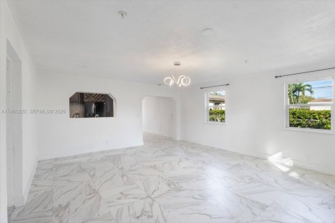 Villa ou maison à vendre à North Lauderdale, Floride: 4 chambres, 152.36 m2 № 2025008 - photo 13