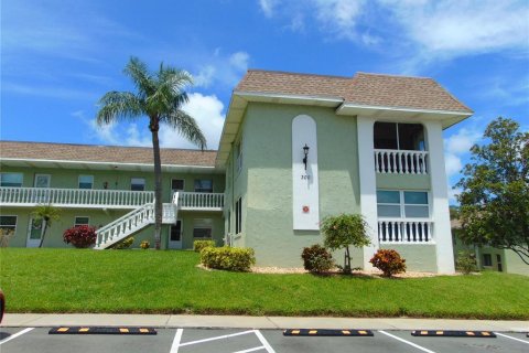 Copropriété à vendre à Tarpon Springs, Floride: 1 chambre, 62.15 m2 № 1819652 - photo 1