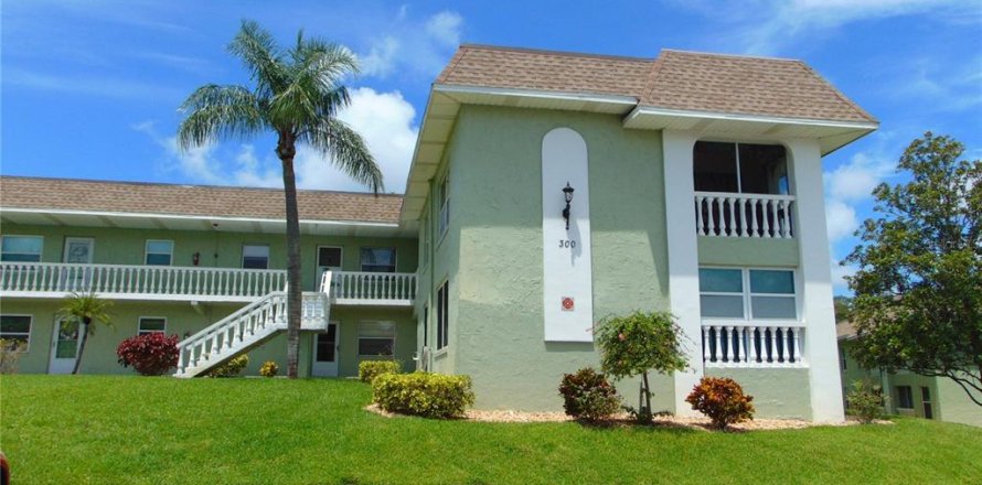 Condominio en Tarpon Springs, Florida, 1 dormitorio № 1819652