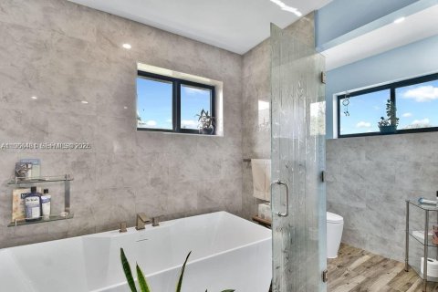 Villa ou maison à louer à Southwest Ranches, Floride: 6 chambres, 413.23 m2 № 2051428 - photo 21