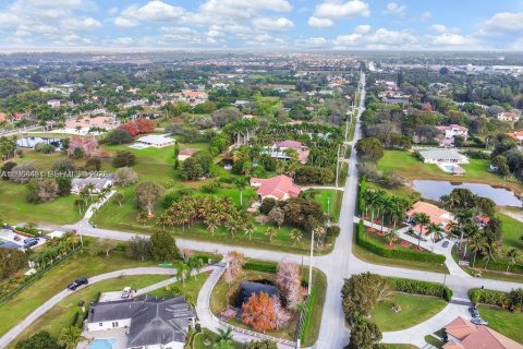 Villa ou maison à louer à Southwest Ranches, Floride: 6 chambres, 413.23 m2 № 2051428 - photo 30