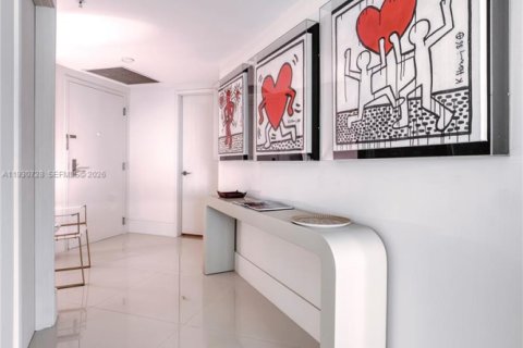 Condo in Sunny Isles Beach, Florida, 3 bedrooms № 2079490 - photo 19