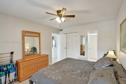 Condo in Lauderdale Lakes, Florida, 1 bedroom  № 1980226 - photo 21