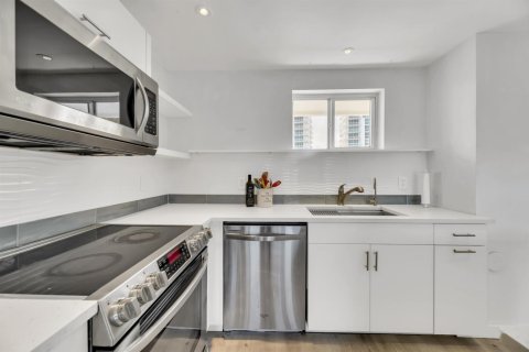 Copropriété à vendre à Fort Lauderdale, Floride: 1 chambre, 71.44 m2 № 2082425 - photo 6