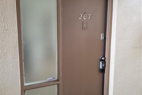Condominio en alquiler en Altamonte Springs, Florida, 1 dormitorio, 56.39 m2 № 2277822 - foto 2
