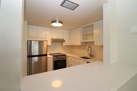 Condominio en alquiler en Altamonte Springs, Florida, 1 dormitorio, 56.39 m2 № 2277822 - foto 4