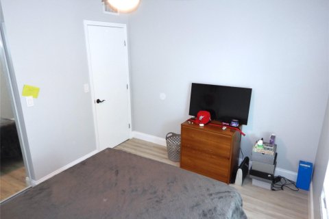 Condominio en alquiler en Fort Lauderdale, Florida, 2 dormitorios, 88.26 m2 № 1207860 - foto 1