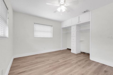 Casa en alquiler en Saint Petersburg, Florida, 3 dormitorios, 95.41 m2 № 1915809 - foto 10