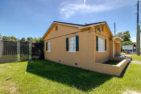 Immobilier commercial à vendre à DeLand, Floride: 220.83 m2 № 2415415 - photo 7