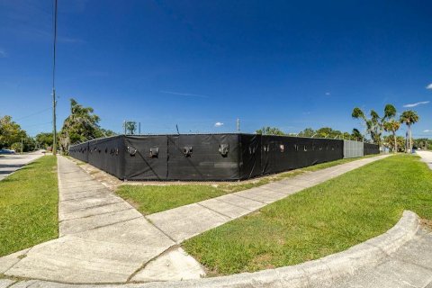 Immobilier commercial à vendre à DeLand, Floride: 220.83 m2 № 2415415 - photo 12
