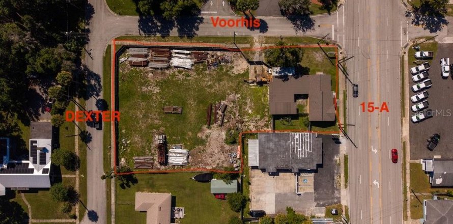 Immobilier commercial à DeLand, Floride 220.83 m2 № 2415415