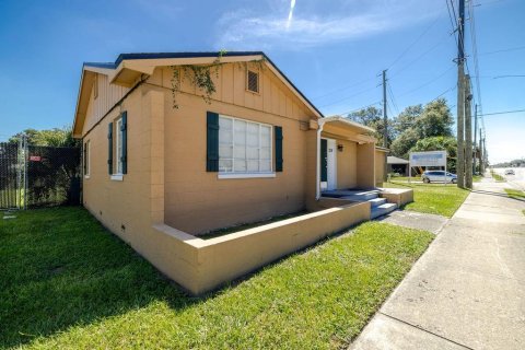 Immobilier commercial à vendre à DeLand, Floride: 220.83 m2 № 2415415 - photo 6
