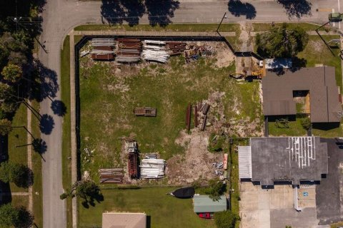 Immobilier commercial à vendre à DeLand, Floride: 220.83 m2 № 2415415 - photo 13