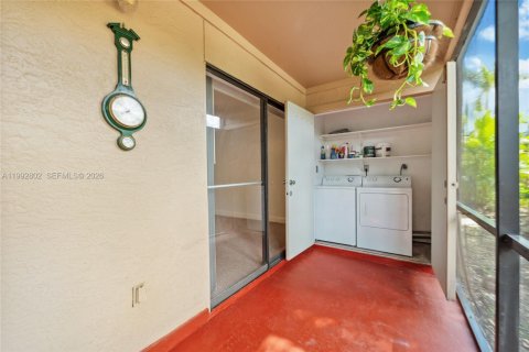 Condominio en alquiler en Miami, Florida, 1 dormitorio, 60.48 m2 № 2056699 - foto 7