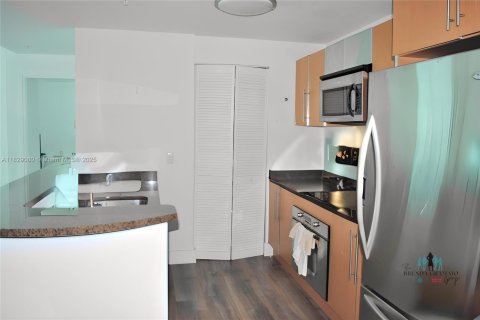 Copropriété à louer à Miami, Floride: 2 chambres, 94.48 m2 № 1804221 - photo 10