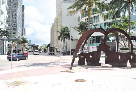 Copropriété à louer à Miami, Floride: 2 chambres, 94.48 m2 № 1804221 - photo 12