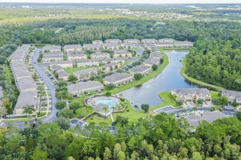 Touwnhouse à vendre à Tampa, Floride: 2 chambres, 108.97 m2 № 2378254 - photo 9