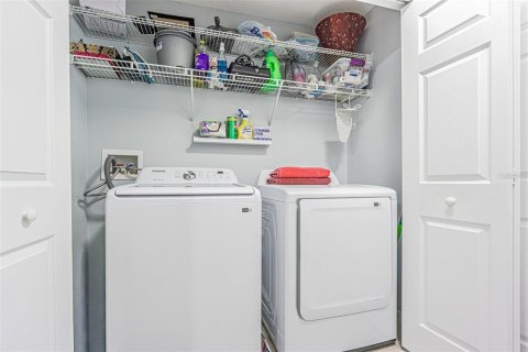 Touwnhouse à vendre à Tampa, Floride: 2 chambres, 108.97 m2 № 2378254 - photo 18