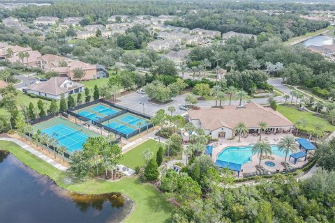 Touwnhouse à vendre à Tampa, Floride: 2 chambres, 108.97 m2 № 2378254 - photo 8