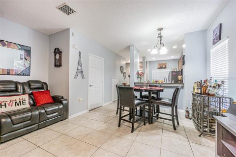 Touwnhouse à vendre à Tampa, Floride: 2 chambres, 108.97 m2 № 2378254 - photo 13
