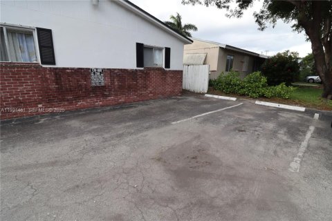 Снять в аренду квартиру в Холливуд, Флорида 2 спальни, 65.03м2, № 1991630 - фото 4