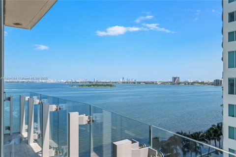 Купить кондоминиум в Майами, Флорида 1 спальня, 72м2, № 1955095 - фото 2