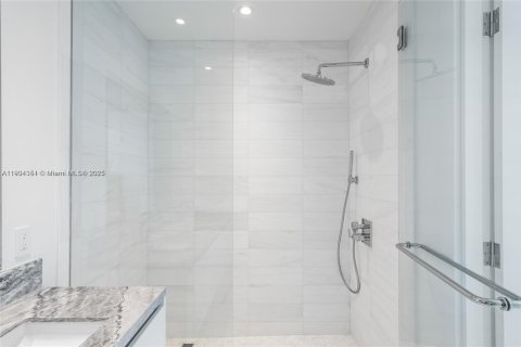 Купить кондоминиум в Майами, Флорида 1 спальня, 72м2, № 1955095 - фото 20