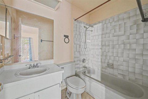 Купить виллу или дом в Тампа, Флорида 7 комнат, 129.32м2, № 2283675 - фото 12