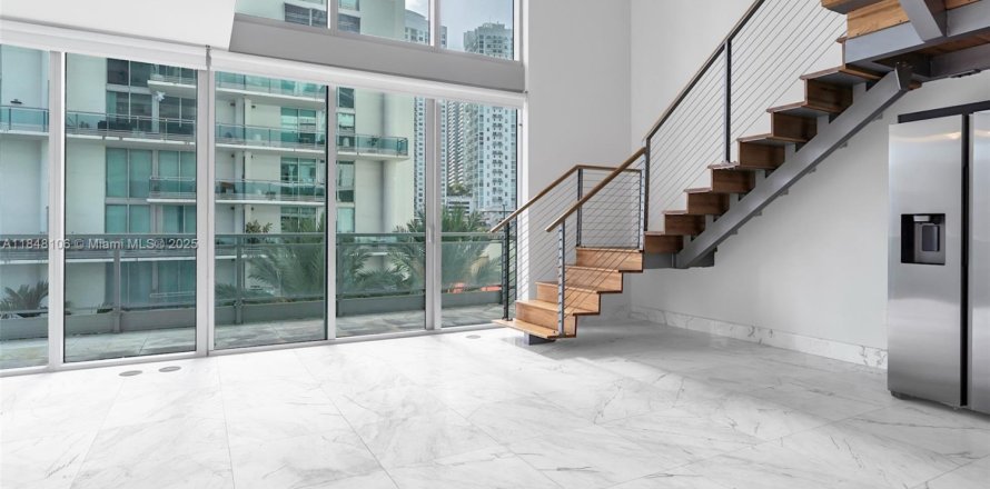 Condo in Miami, Florida, 1 bedroom  № 1849306